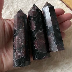 Natural Garnet Tower